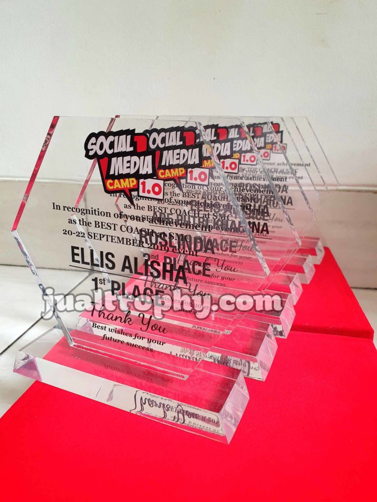 Jual Piala Murah Trophy Murah Jakarta Pabrik Piala Harga Piala Harga Trophy