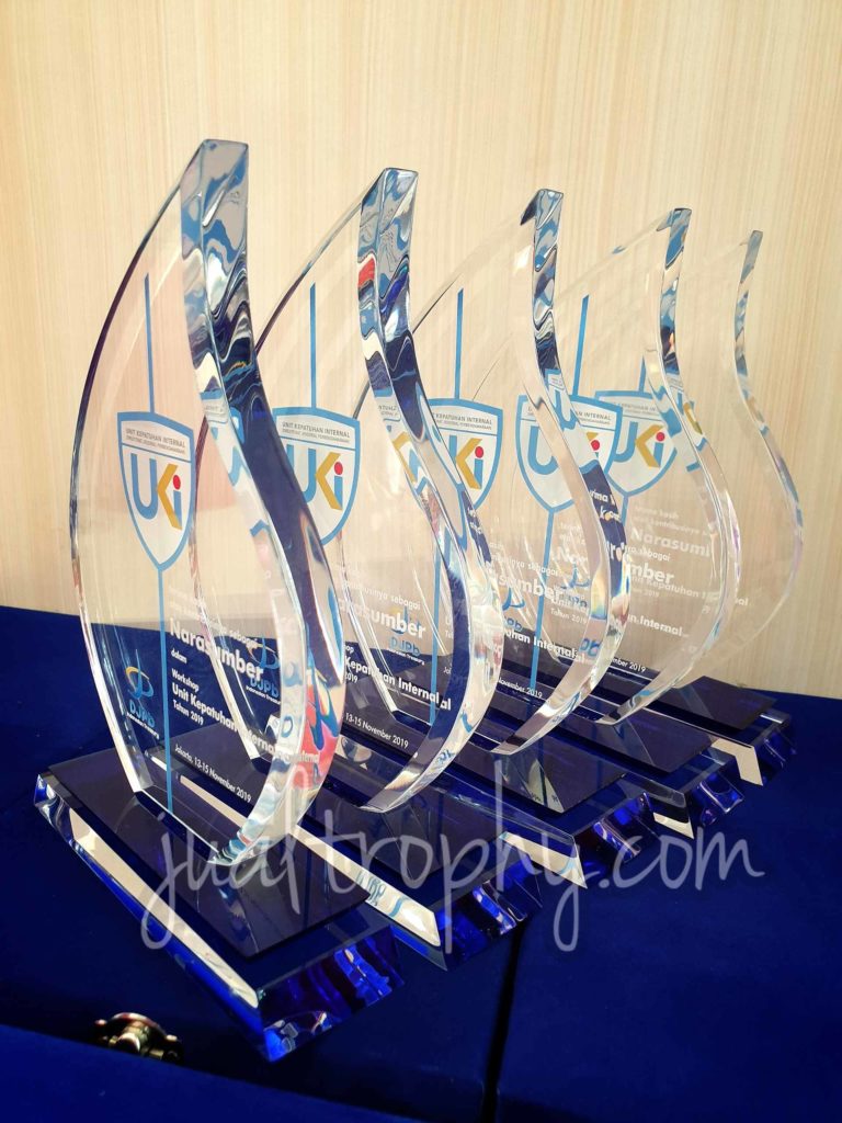 Jual Plakat Akrilik Murah