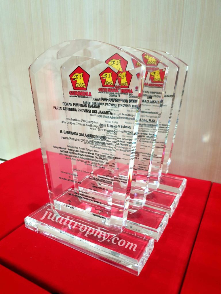 Jual Plakat Akrilik Murah Harga Plakat